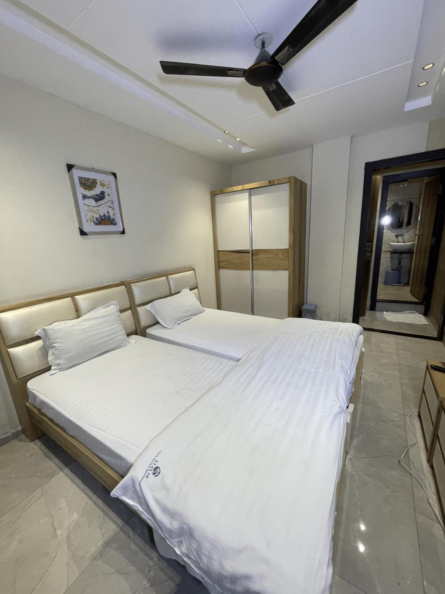 Stayez Studio Apartments Indore Esterno foto