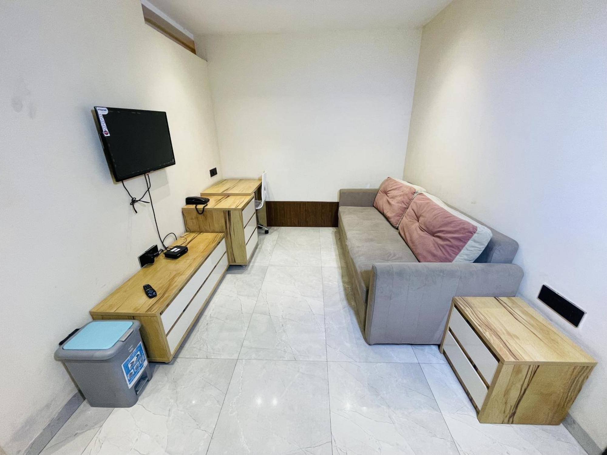 Stayez Studio Apartments Indore Esterno foto